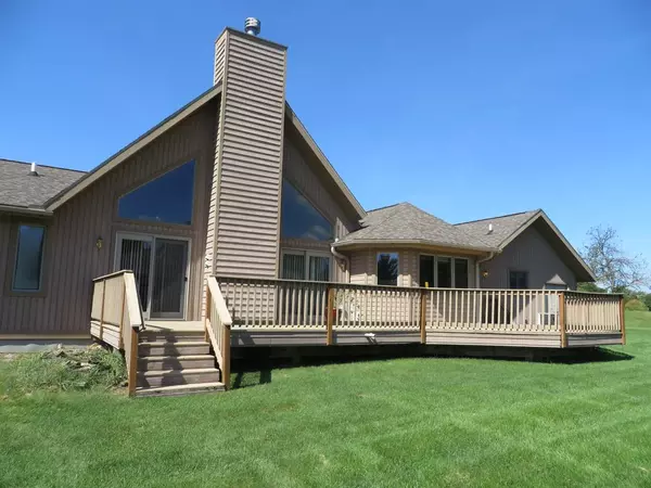 Green Lake, WI 54941,458 Bluebird Ct