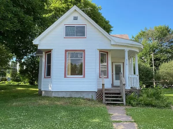 318 W Fountain St, Dodgeville, WI 53533