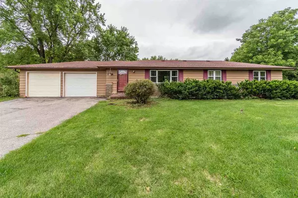 S3105 W Lake Virginia Rd, Reedsburg, WI 53959