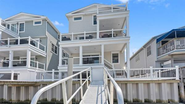 355 44th St #west, Sea Isle City, NJ 08243