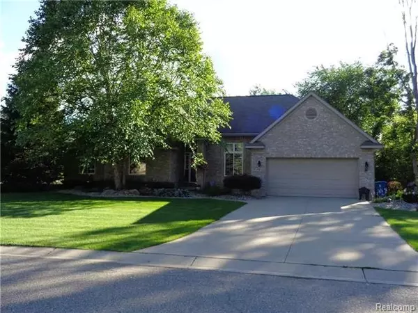 Fenton Twp, MI 48430,4304 SPRINGWOOD CRT