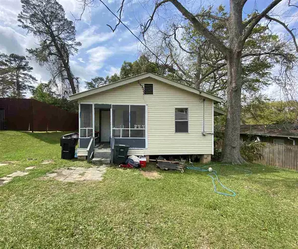 1214 N Macomb Street, Tallahassee, FL 32303