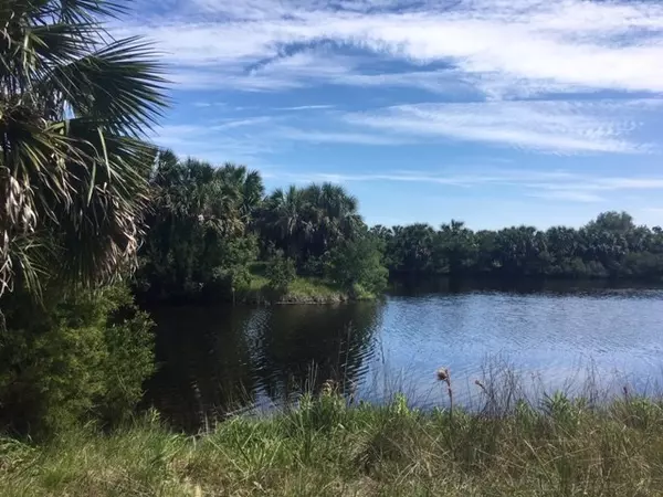 xx Native Life Trail, Crawfordville, FL 32327