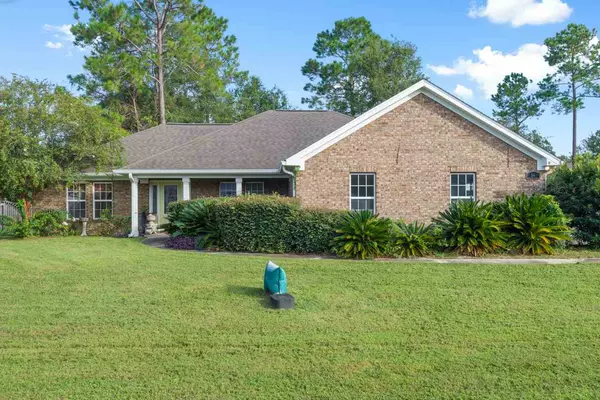 14 Hawthorn Pass, Crawfordville, FL 32327