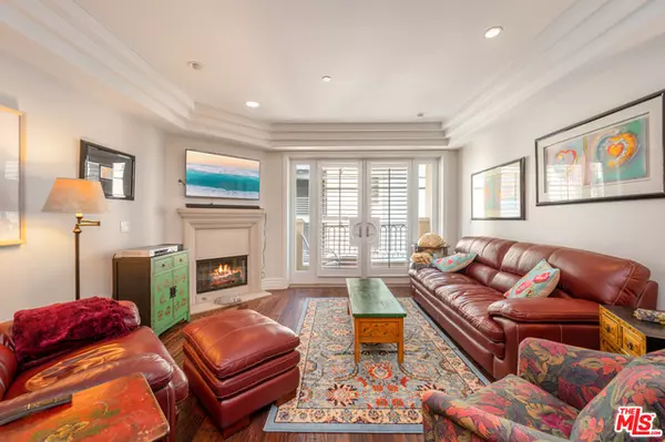 12021 Guerin St #206, Studio City, CA 91604