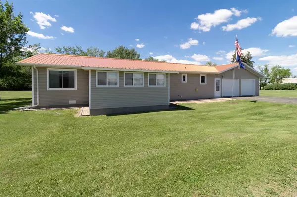 Columbus, ND 58727,611 Robin St