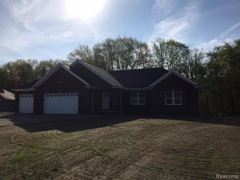 7340 VANDERPLOEG LN, Imlay City, MI 48444-