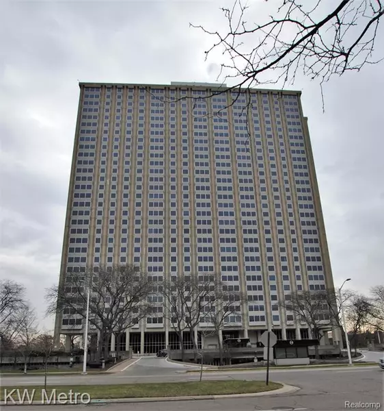 1300 E LAFAYETTE Street, Detroit, MI 48207 2905