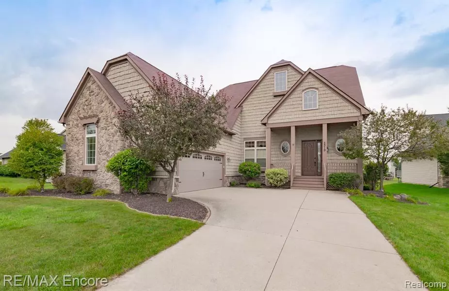 2319 CHERRY TREE Lane, Grand Blanc, MI 48439 2536