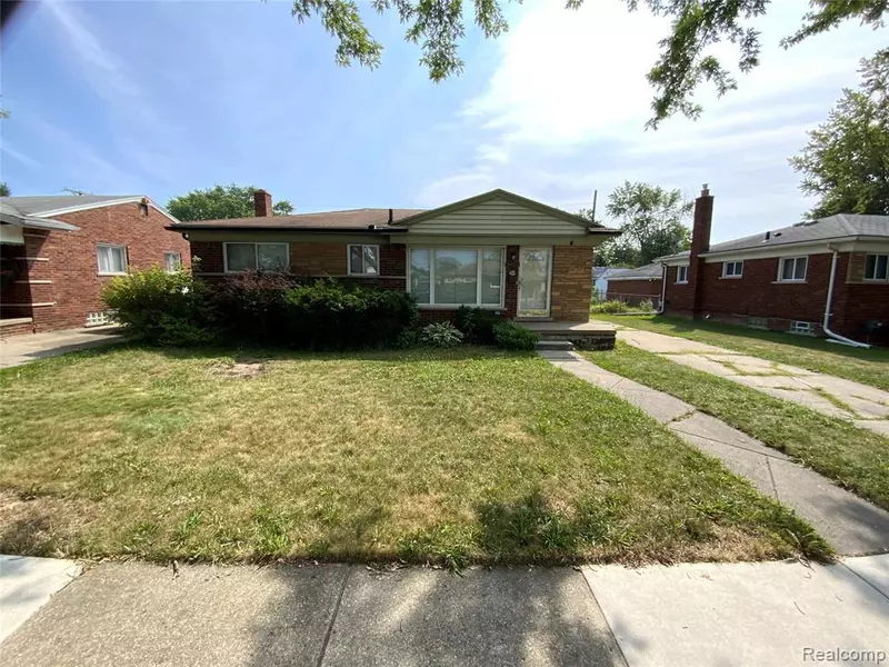 24212 PETERSBURG Avenue, Eastpointe, MI 48021 3404