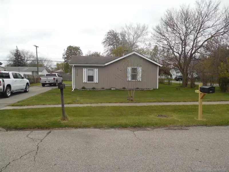 21108 Abrahm, Clinton Township, MI 48035