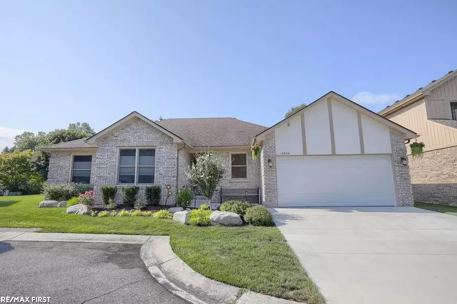 15954 Arabian, Clinton Township, MI 48035