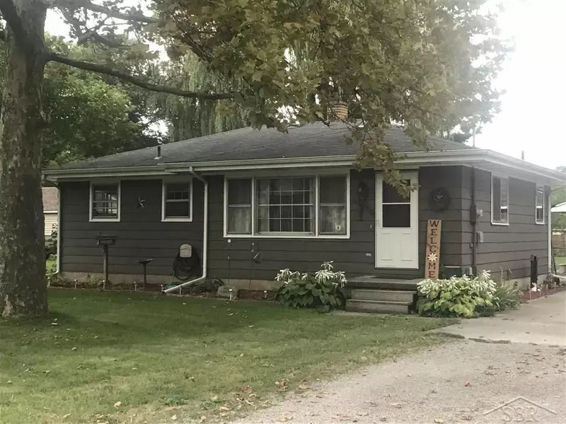 585 S Frost, Saginaw, MI 48638