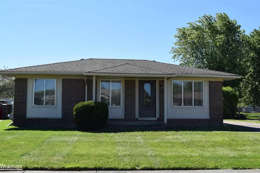 17688 Loranger, Clinton Township, MI 48038