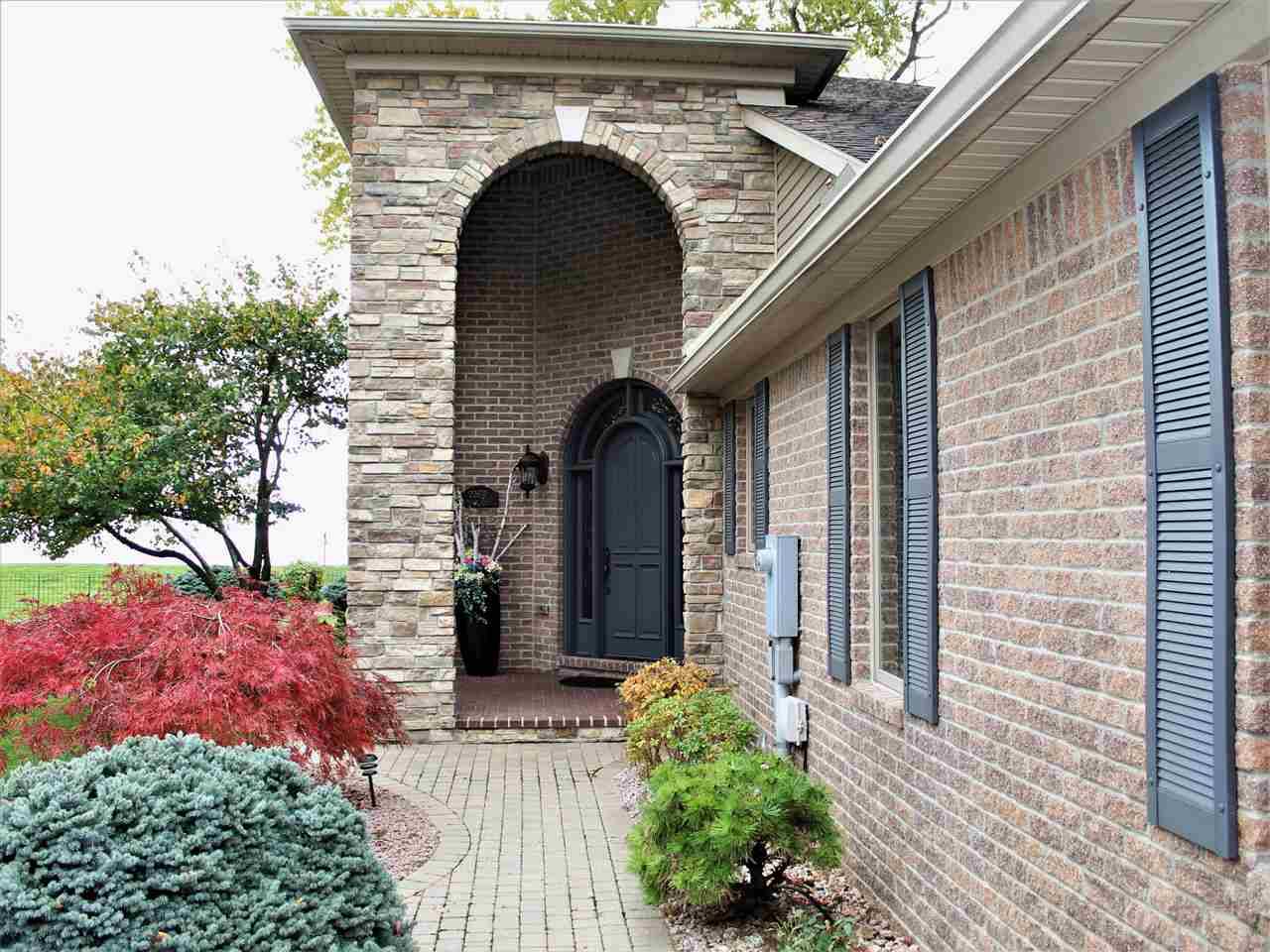 22670 Madison, Saint Clair Shores, MI 48081-2330
