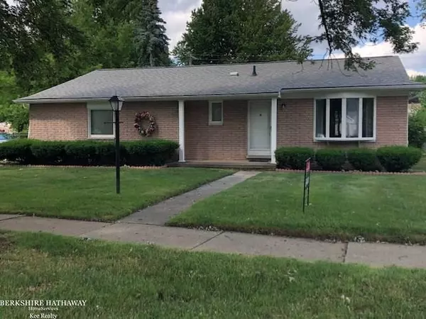 Harrison Twp, MI 48045,25015 S Magdalena