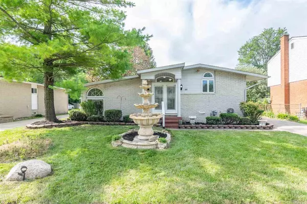 25 Mulligan, Mount Clemens, MI 48043