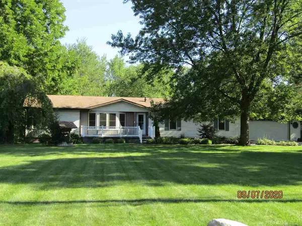 21673 Holly, Clinton Township, MI 48038