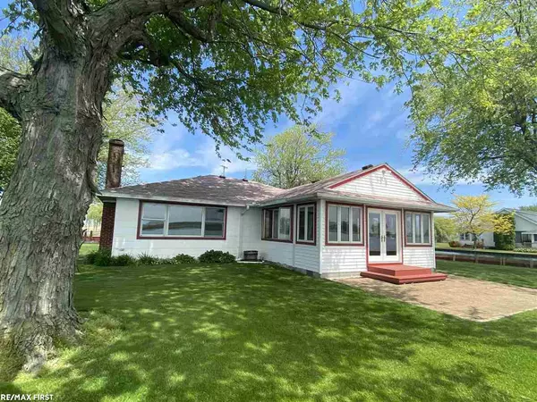 8930 South Channel,  Harsens Island,  MI 48028