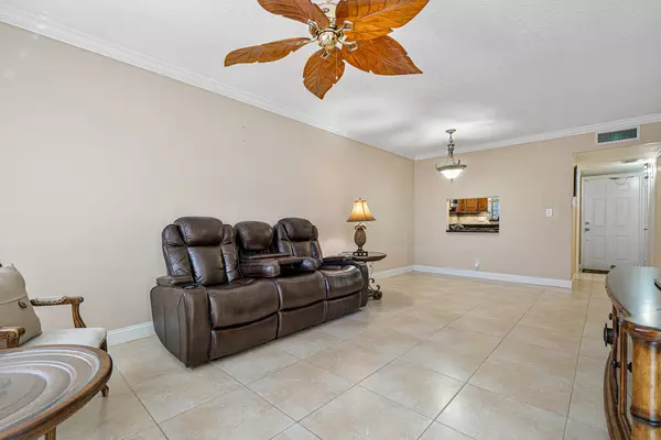 Boca Raton, FL 33431,400 NE 20th ST B204