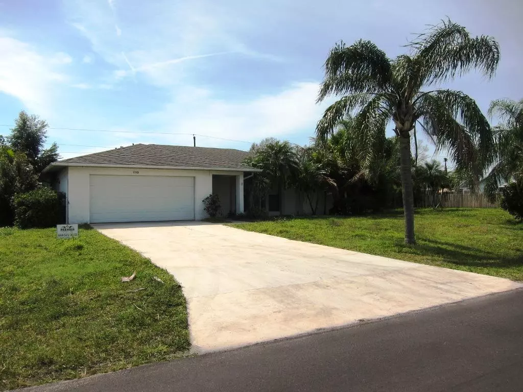 Port Saint Lucie, FL 34984,590 SE Thanksgiving AVE