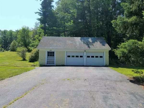 Moultonborough, NH 03254,381 Sheridan RD