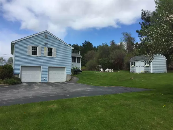 Moultonborough, NH 03254,65 Birch LN