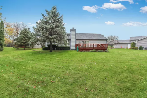 Twin Lakes, WI 53181,616 Bayhill Ave