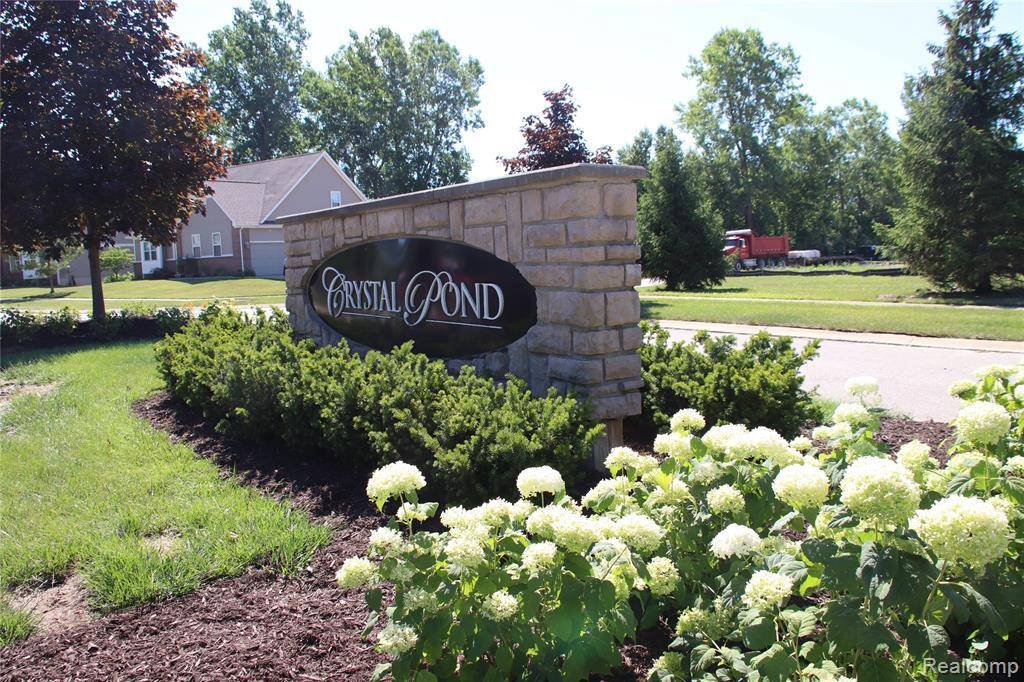 Ypsilanti, MI 48197,6888 Sweet Water Drive