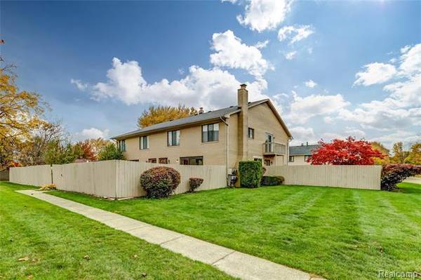 42339 W LEO ST, Clinton Twp, MI 48038