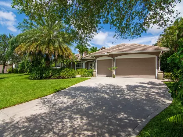 1010 SW White Tail AVE, Vero Beach, FL 32968