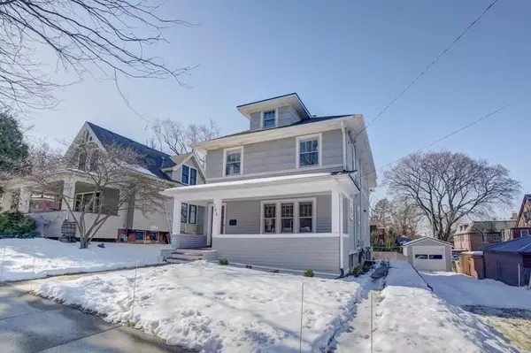 306 Chamberlain Ave, Madison, WI 53726