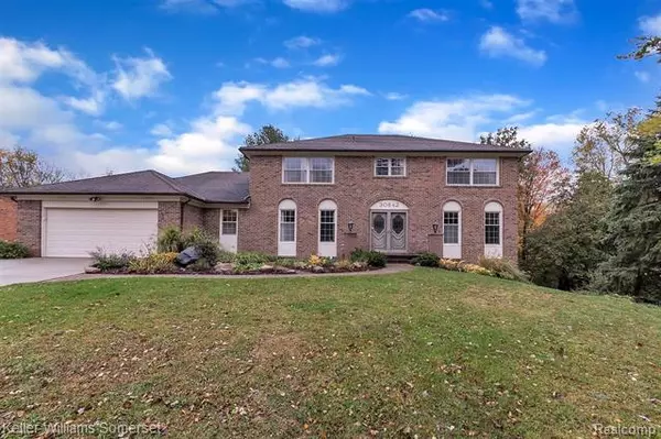 Farmington Hills, MI 48331,30642 SUDBURY CRT