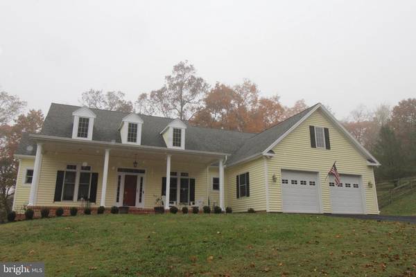 New Freedom, PA 17349,1 PICNIC LN