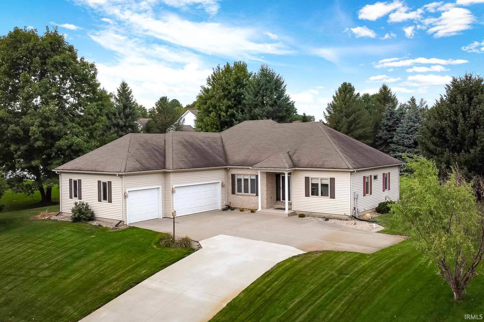 26031 Westwood Hills Drive, South Bend, IN 46628-9287