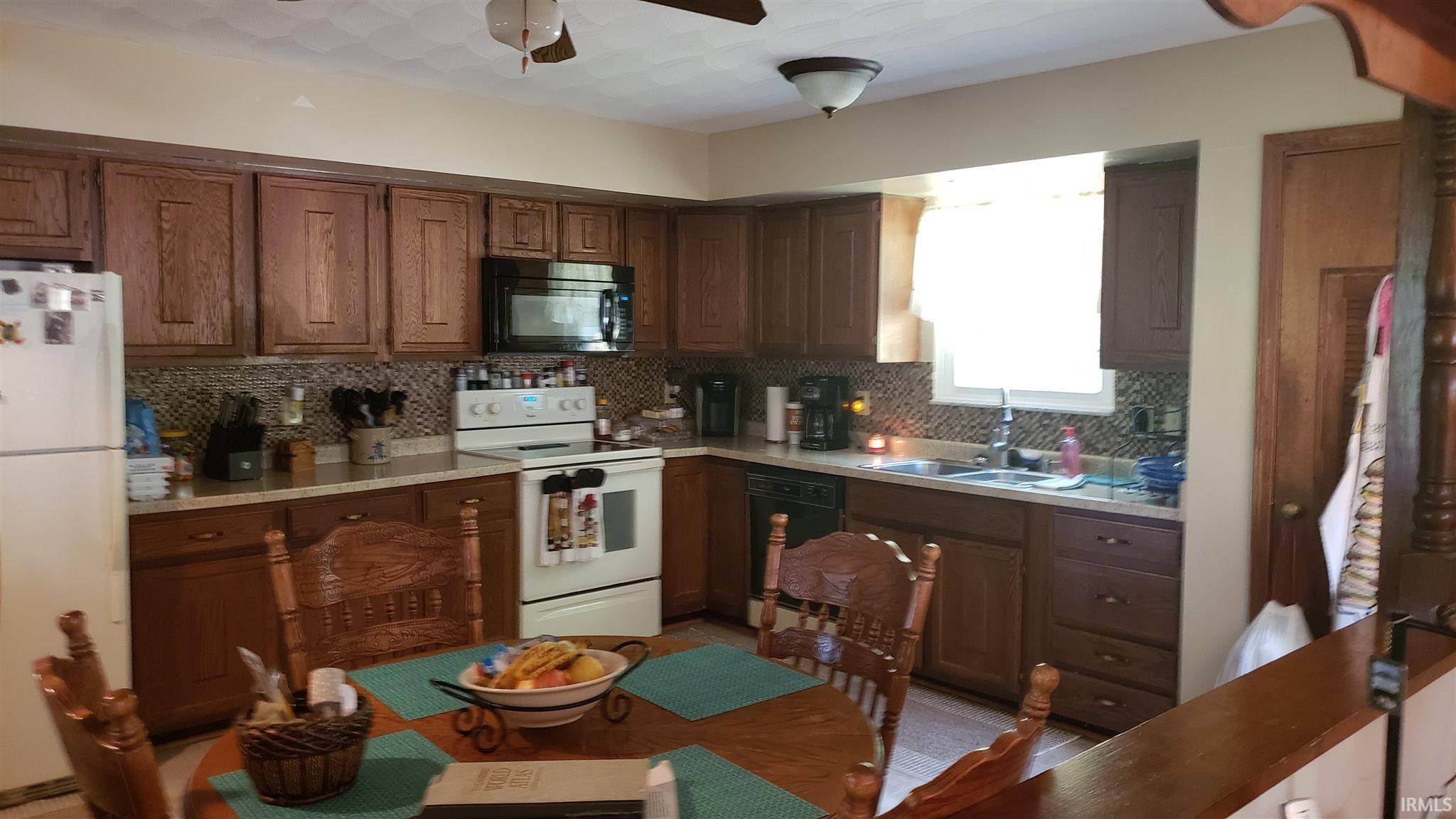 Bloomfield, IN 47424,5677 E MINERAL KOLEEN RD