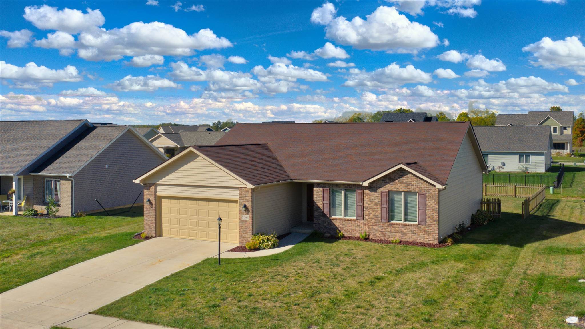 2095 Lindenwood Avenue, Warsaw, IN 46580