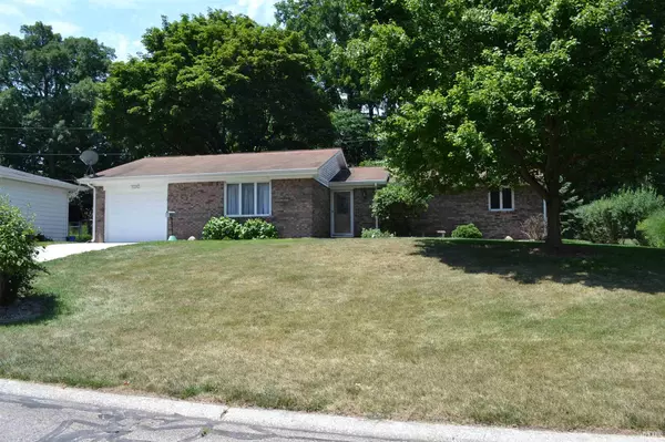 1110 Maxwell Avenue, Monticello, IN 47960-1657