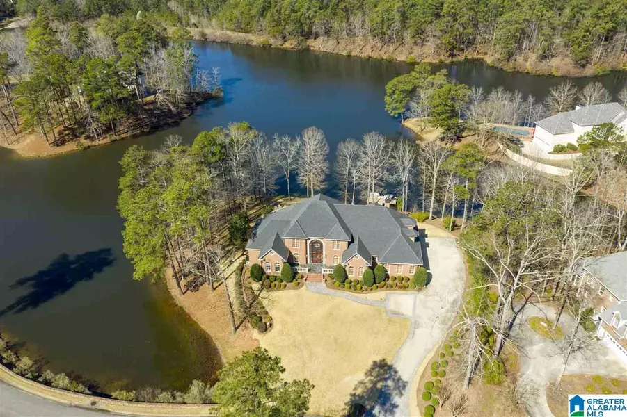 2206 LAKE HEATHER CIR, Hoover, AL 35242