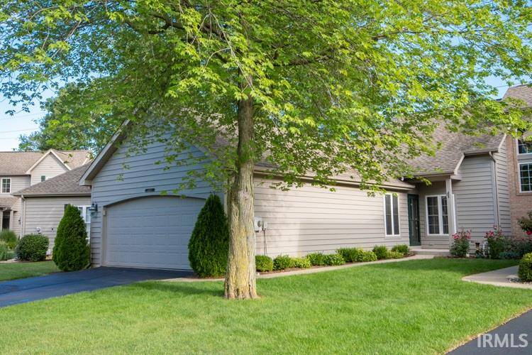 1402 Lake Stream Court, Mishawaka, IN 46545
