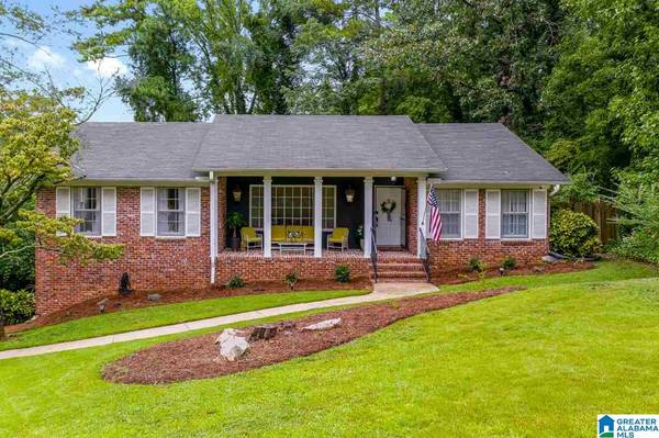 828 BARNARD TERR, Birmingham, AL 35206