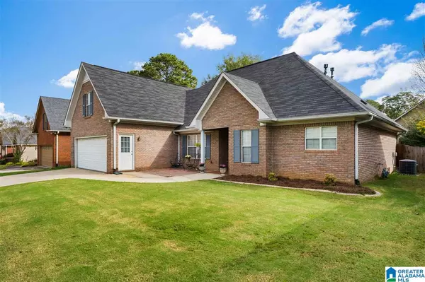 Homewood, AL 35209,1572 PARKSIDE CT