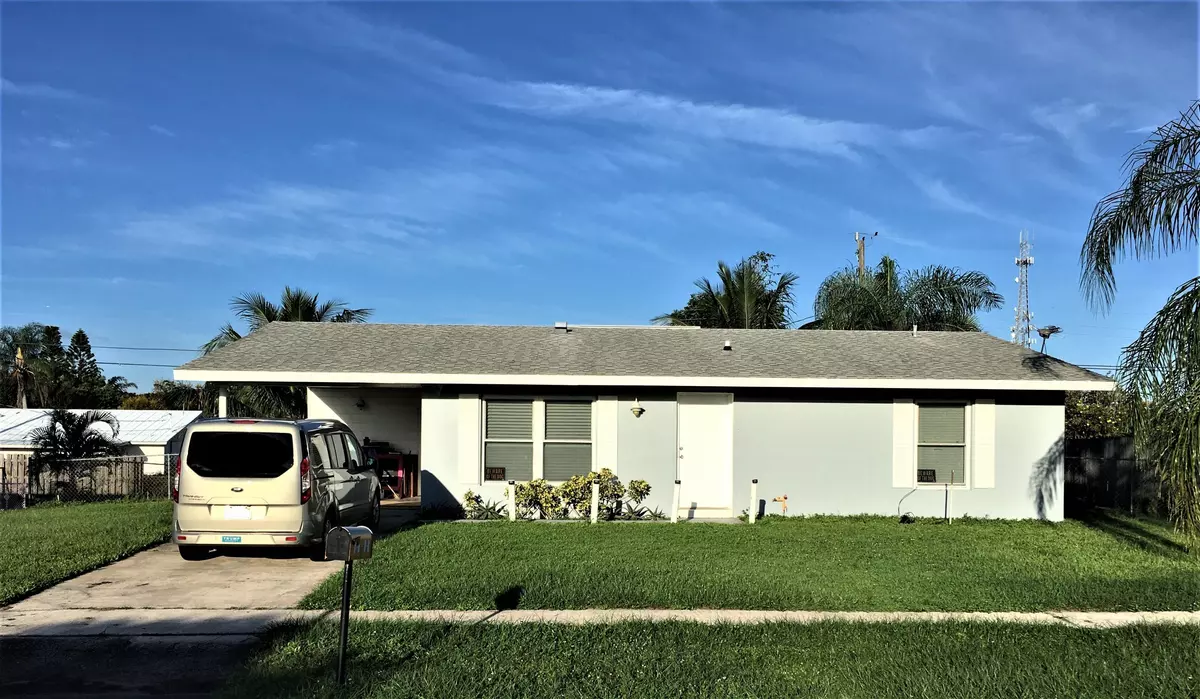 Sebastian, FL 32958,858 Gilbert ST