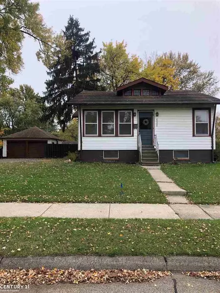 23330 Allor St., Saint Clair Shores, MI 48082