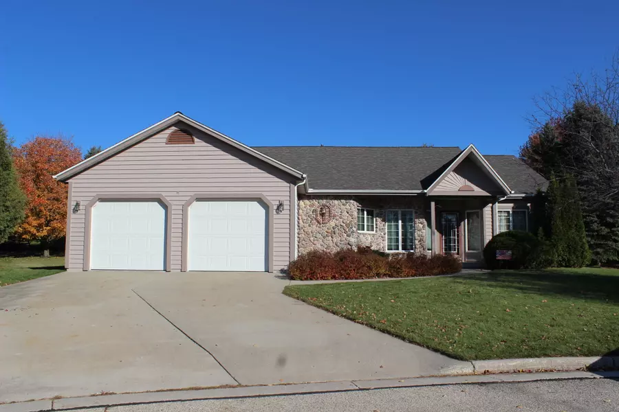 444 Skyhawk Ct, Campbellsport, WI 53010