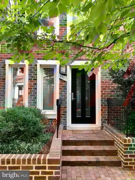 4307 EMBASSY PARK DR NW, Washington, DC 20016