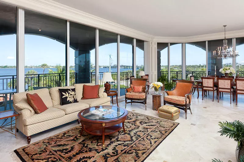 Palm Beach, FL 33480,3000 S Ocean BLVD Unit 301