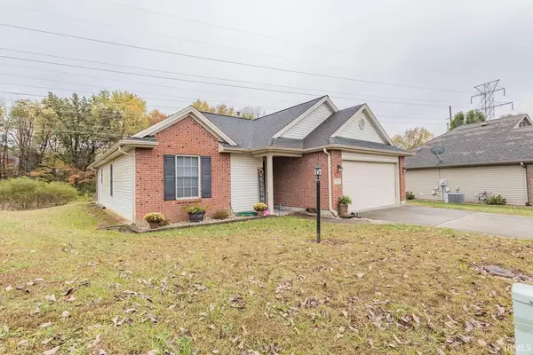 8300 Aster Lane, Evansville, IN 47712