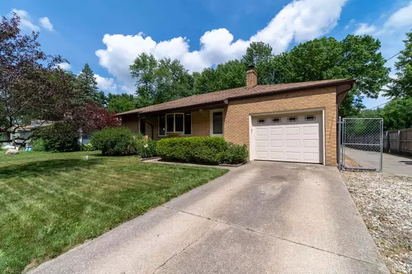 53142 N Twyckenham Drive, South Bend, IN 46637