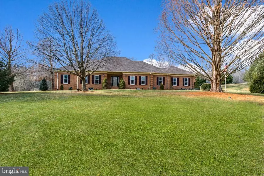 17486 BERKSHIRE DR, Jeffersonton, VA 22724